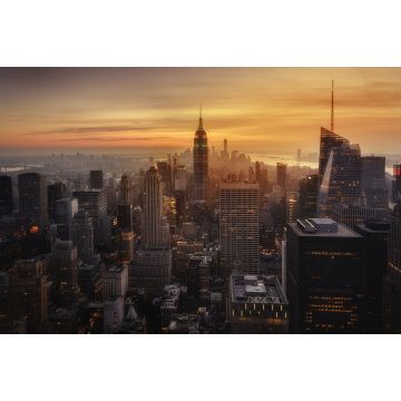 fotobehang New York skyline warm oranje en vergrijsd bruin van Sanders & Sanders