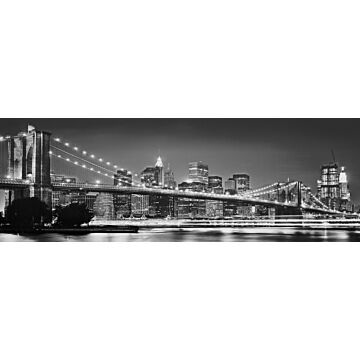 fotobehang Brooklyn Bridge zwart wit van Komar