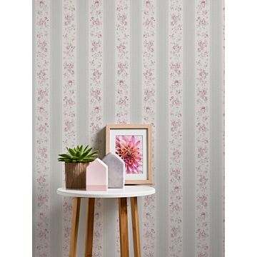 behang bloemmotief grijs, wit en roze van Livingwalls